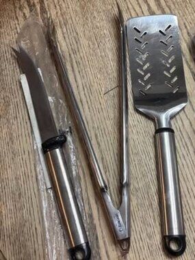 Hoffritz barbecue tool set
